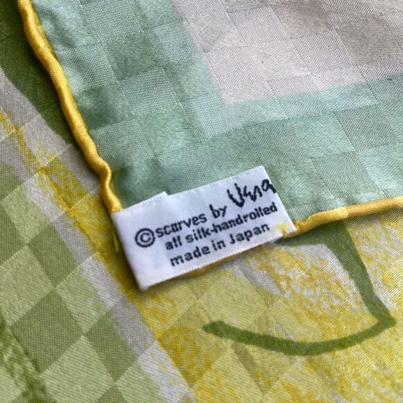 Vera Neumann Silk Scarf Wrap Featuring Scenic Japanise Outlook 25" - Picture 10 of 10